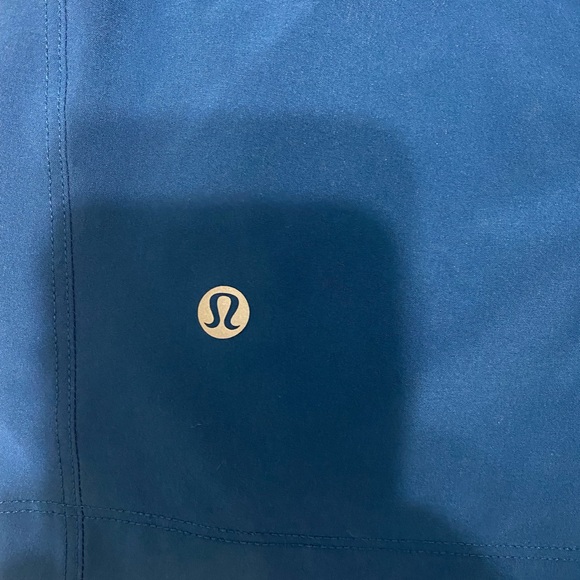 Mens Large Lululemon T.H.E Short With Liner Blue - Picture 3 of 4